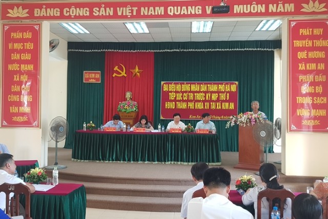 Phó Chủ tịch Phùng Thị Hồng Hà cùng các đại biểu HĐND TP tiếp xúc cử tri Thanh Oai, Thanh Trì, Ứng Hòa